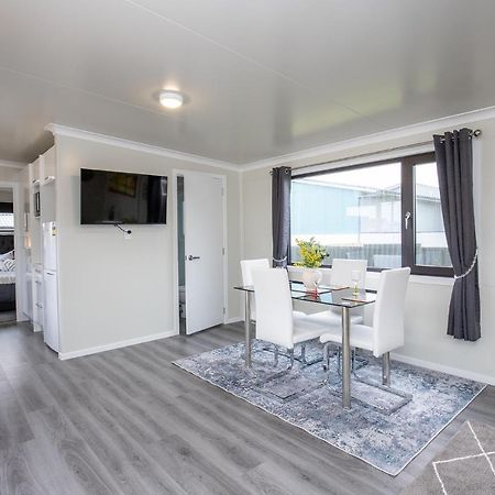 Affordable Modern Accommodation 웨스트포트 외부 사진